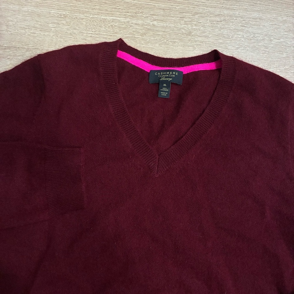 Charter Club Women’s Luxury 100% Cashmere Burgundy Red V-neck Sweater Size XL